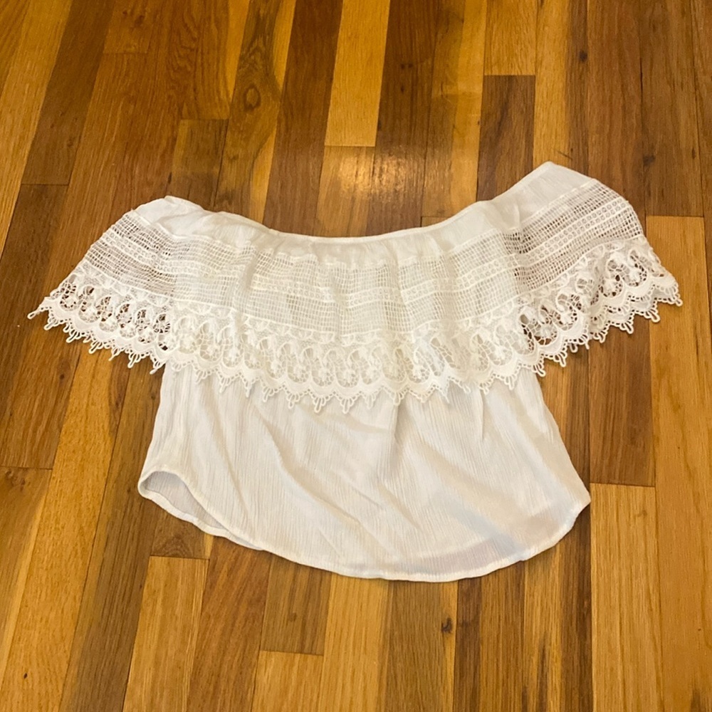 Socialite Women’s White Lace Off The Shoulder Top Size XS